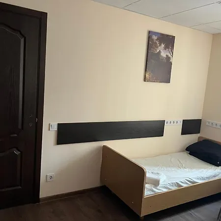 Krone Gok Zatishok Hostel *