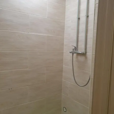 Krone Gok Zatishok Hostel