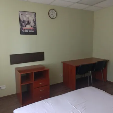 Krone Gok Zatishok Hostel *
