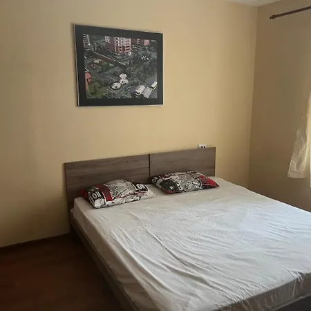 Krone Gok Zatishok Hostel *